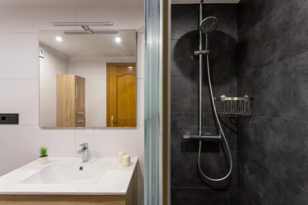 Apartamento 3 Hab. Primera Linea De Playa - Centro Marbella